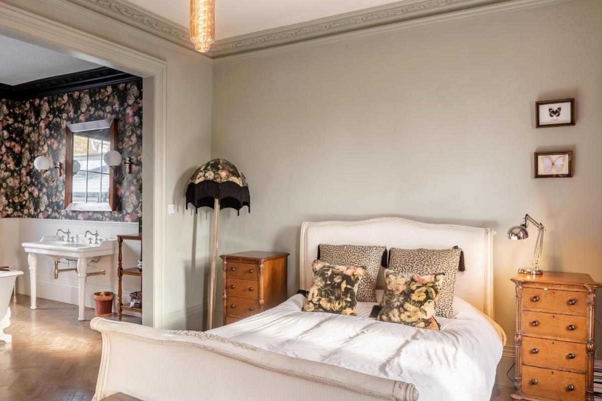 Luxury Town House In The Heart Of Clapton Apartment